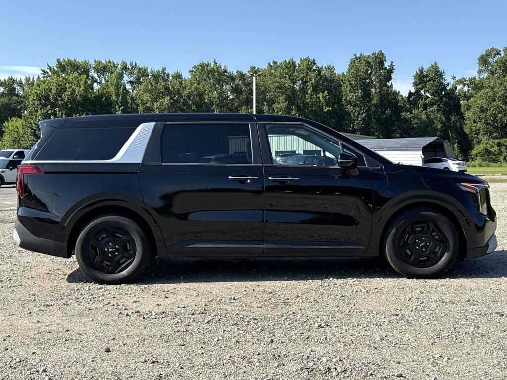 Used 2026 Kia Carnival Van