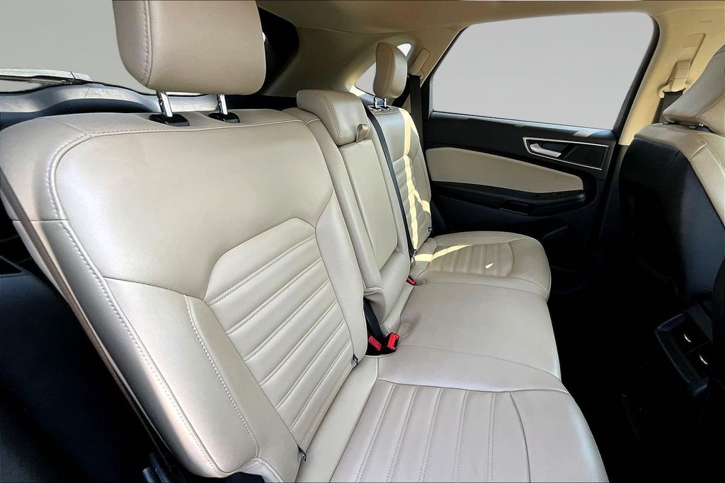 Used 2024 Ford Edge SUV