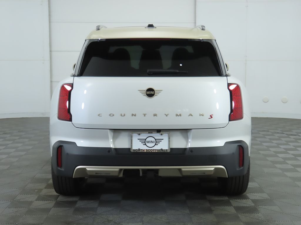 2025 MINI Cooper Countryman Iconic 6