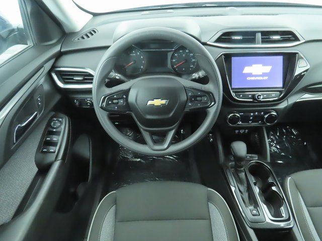 Thumbnail: 2022 Chevrolet TrailBlazer - 10