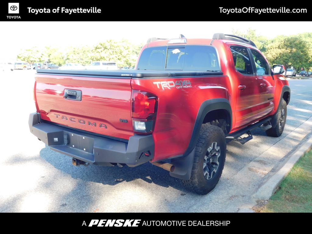 Thumbnail: 2018 Toyota Tacoma - 4