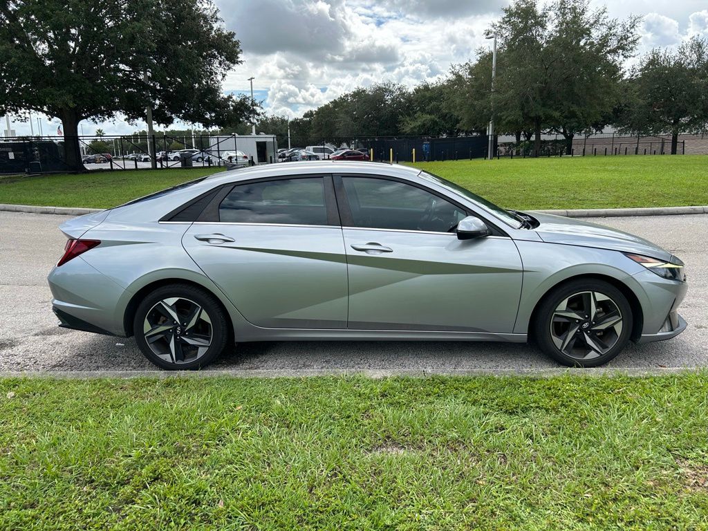 Thumbnail: 2021 Hyundai Elantra - 6
