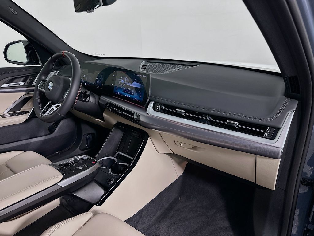 Thumbnail: 2025 BMW X1 - 28