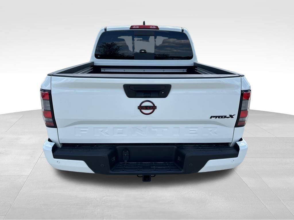 2024 Nissan Frontier PRO-X 7