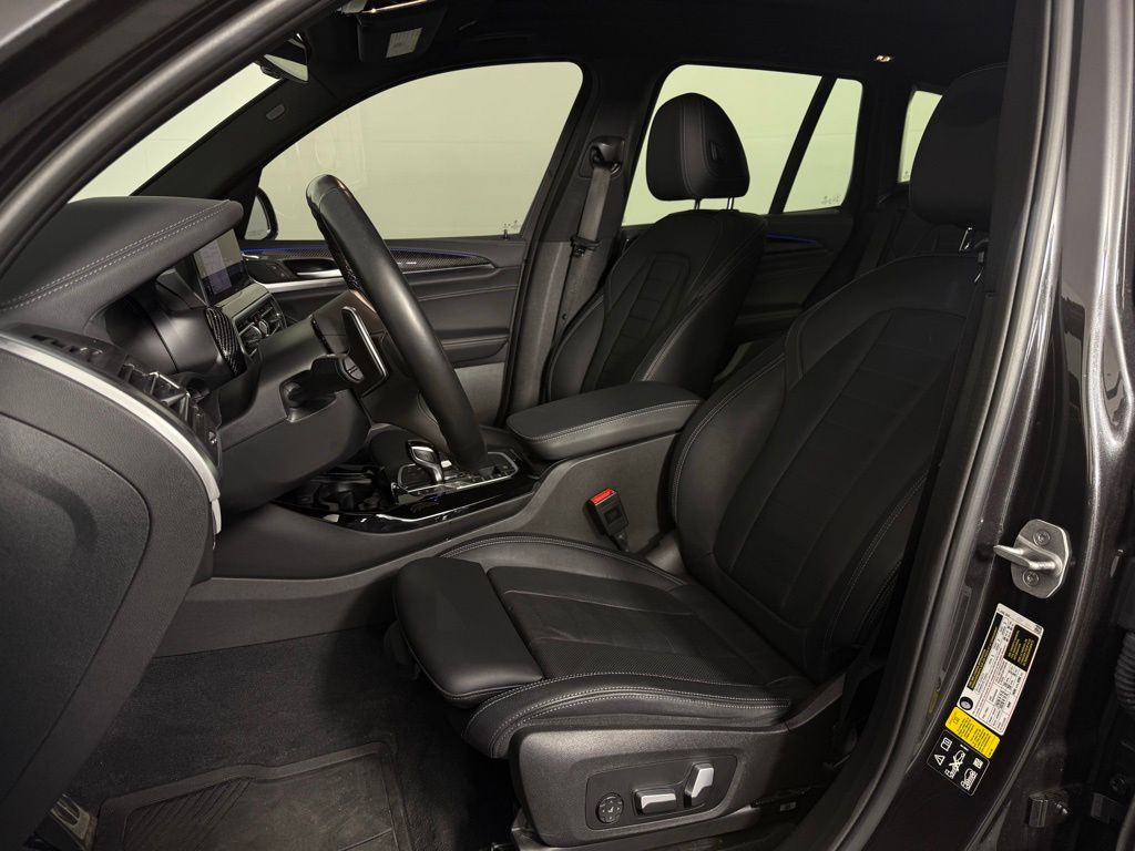 Thumbnail: 2022 BMW X3 - 14
