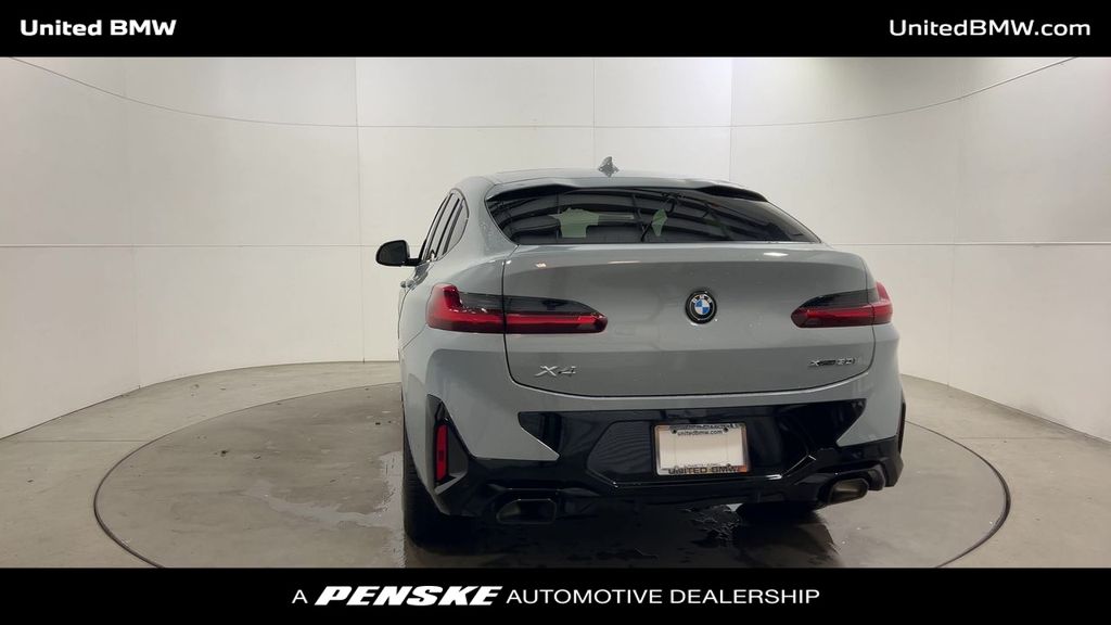 Thumbnail: 2025 BMW X4 - 7