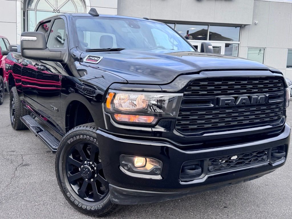 Diamond Black Crystal Pearlcoat 2024 RAM 2500 Big Horn Crew Cab 4WD Pickup Truck Four-Wheel Drive 8-Speed Automatic