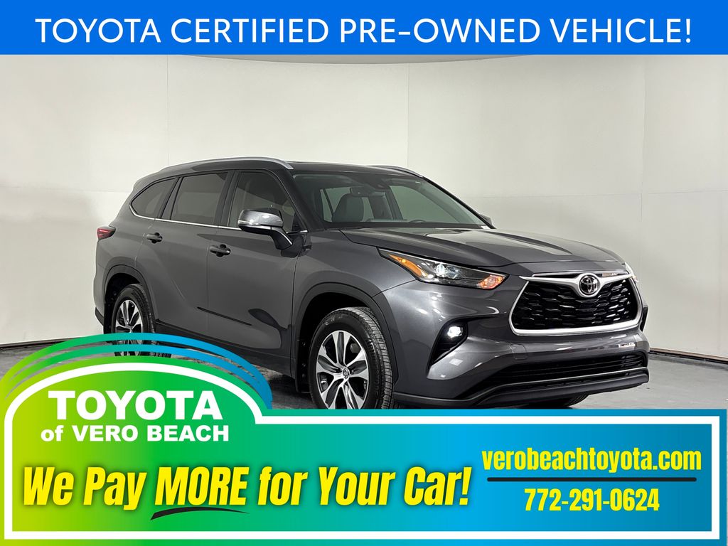 2024 Toyota Highlander XLE FWD