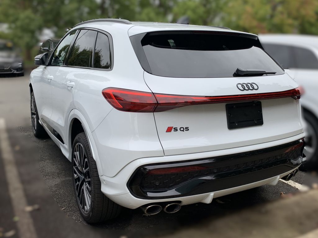 Thumbnail: 2025 Audi SQ5 - 7