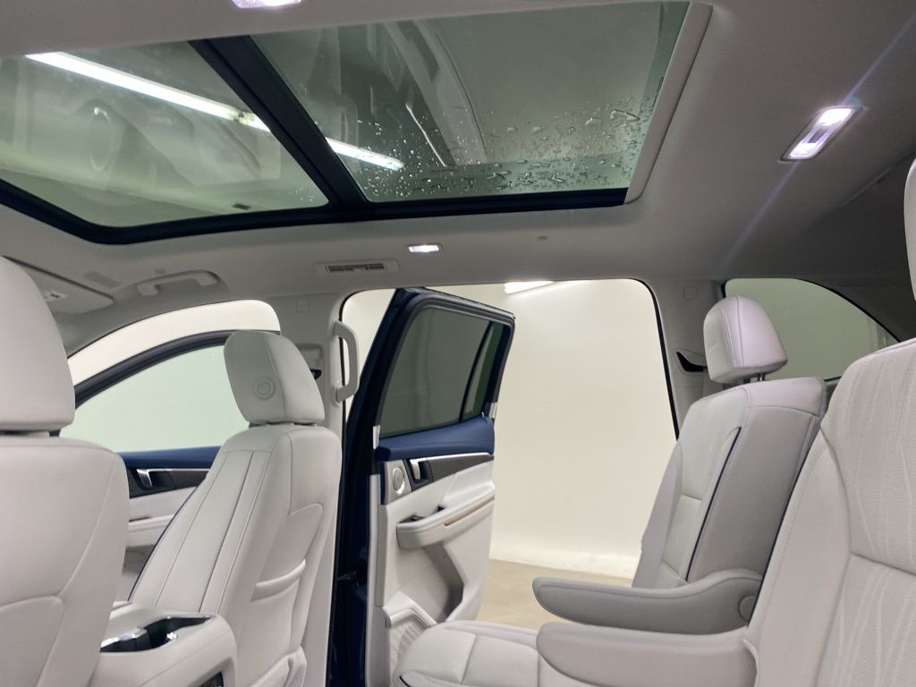 2025 Buick Enclave Avenir photo