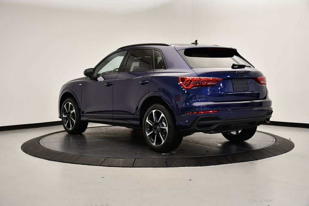 Thumbnail: 2025 Audi Q3 - 3