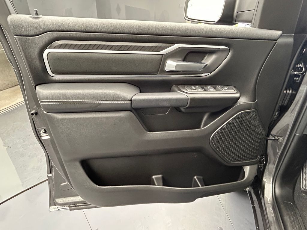 New 2026 Granite Crystal Metallic Clearcoat Ram Big Horn/Lone Star image 16