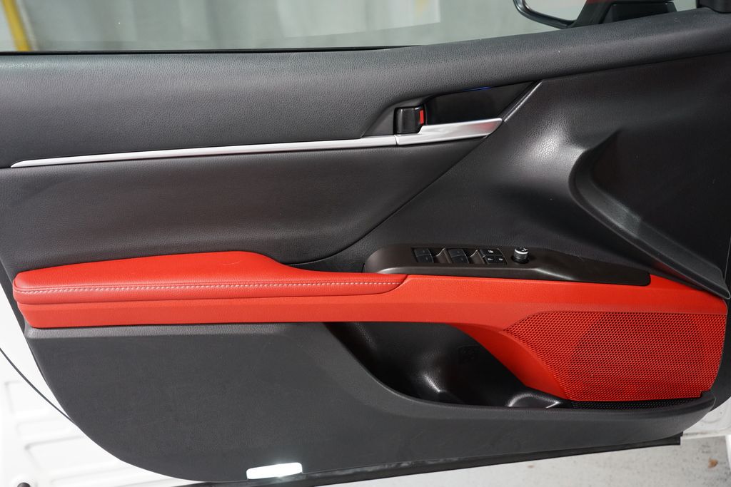 Thumbnail: 2023 Toyota Camry - 32