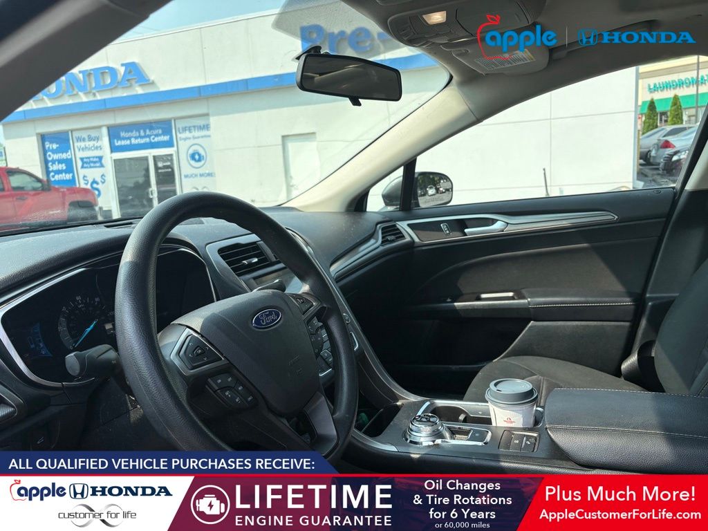 2017 Ford Fusion Hybrid SE