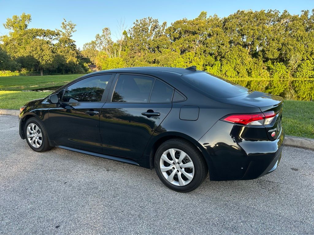 Thumbnail: 2022 Toyota Corolla - 3