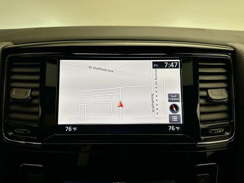 2021 INFINITI QX80 Sensory 18