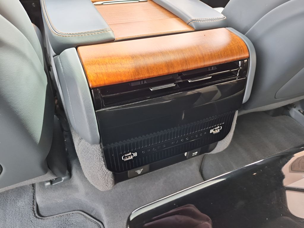 Used Car 2022 Jeep Grand Wagoneer  Series Ii For Sale Under $60,000 In Austin, Texas