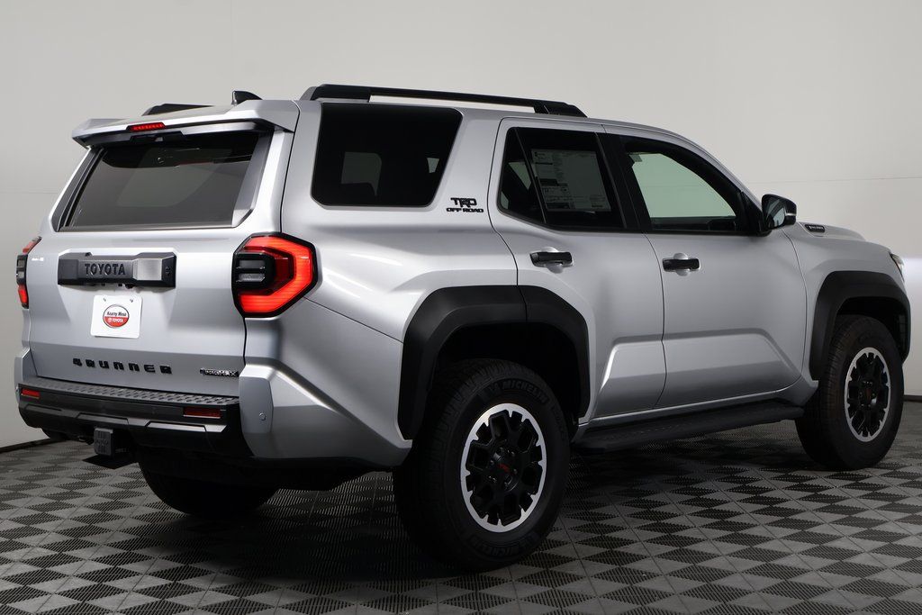 Thumbnail: 2025 Toyota 4Runner - 4