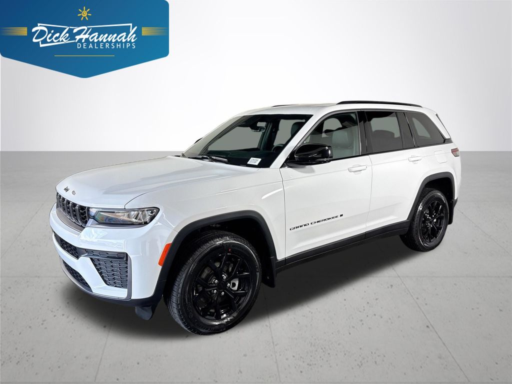 2026 Jeep Grand Cherokee Laredo