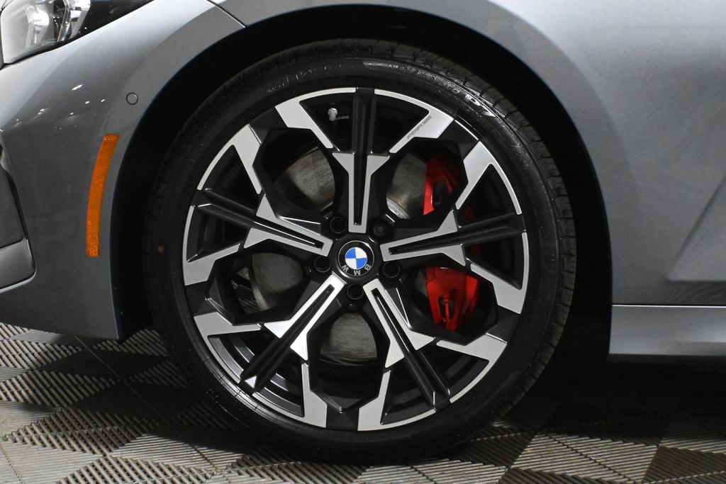 Thumbnail: 2026 BMW 3 Series - 12