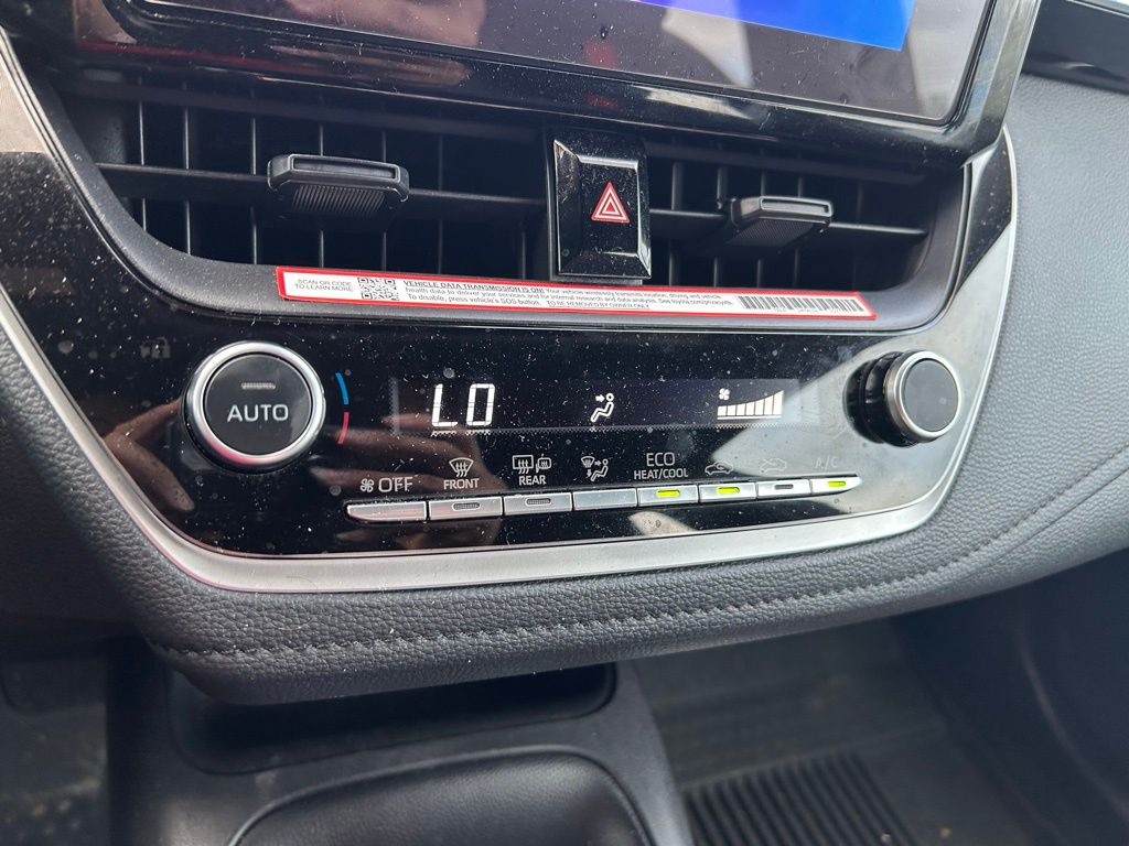 Thumbnail: 2025 Toyota Corolla - 25