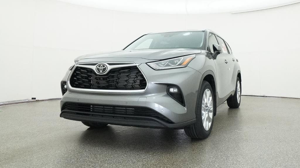 Thumbnail: 2026 Toyota Highlander - 20