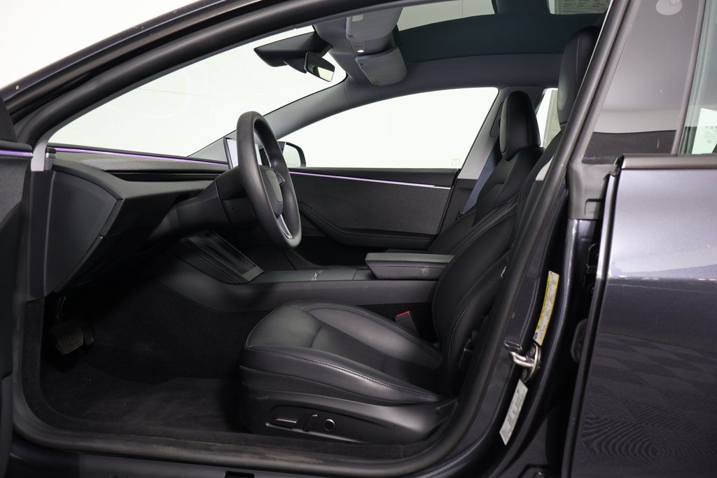 Thumbnail: 2024 Tesla Model 3 - 10