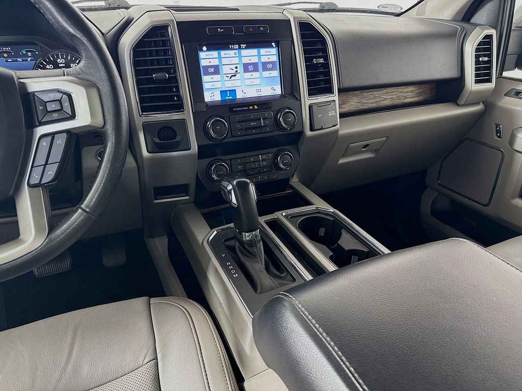 2019 Ford F-150 Lariat 23