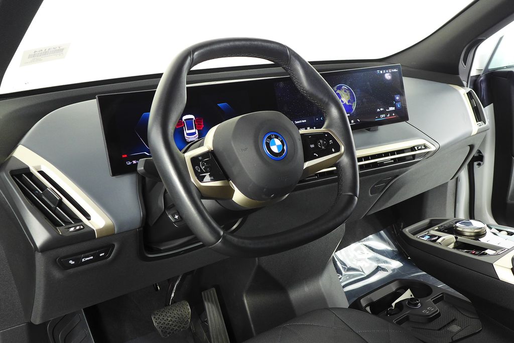 Thumbnail: 2024 BMW iX - 30