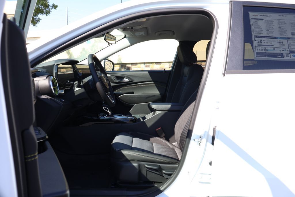 Thumbnail: 2026 Chevrolet Trax - 14
