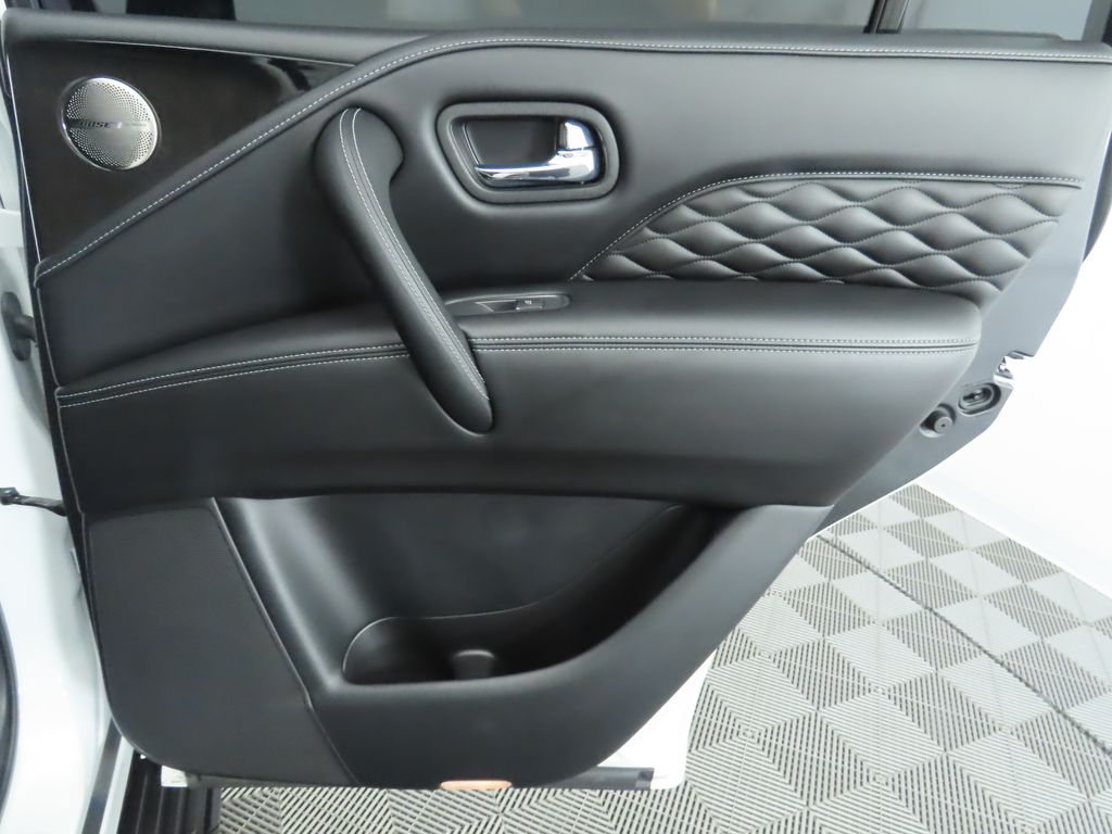 2023 INFINITI QX80 Sensory 29