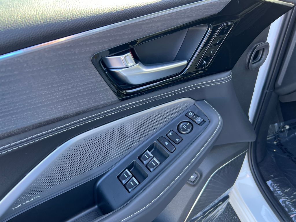 Thumbnail: 2026 Acura MDX - 13