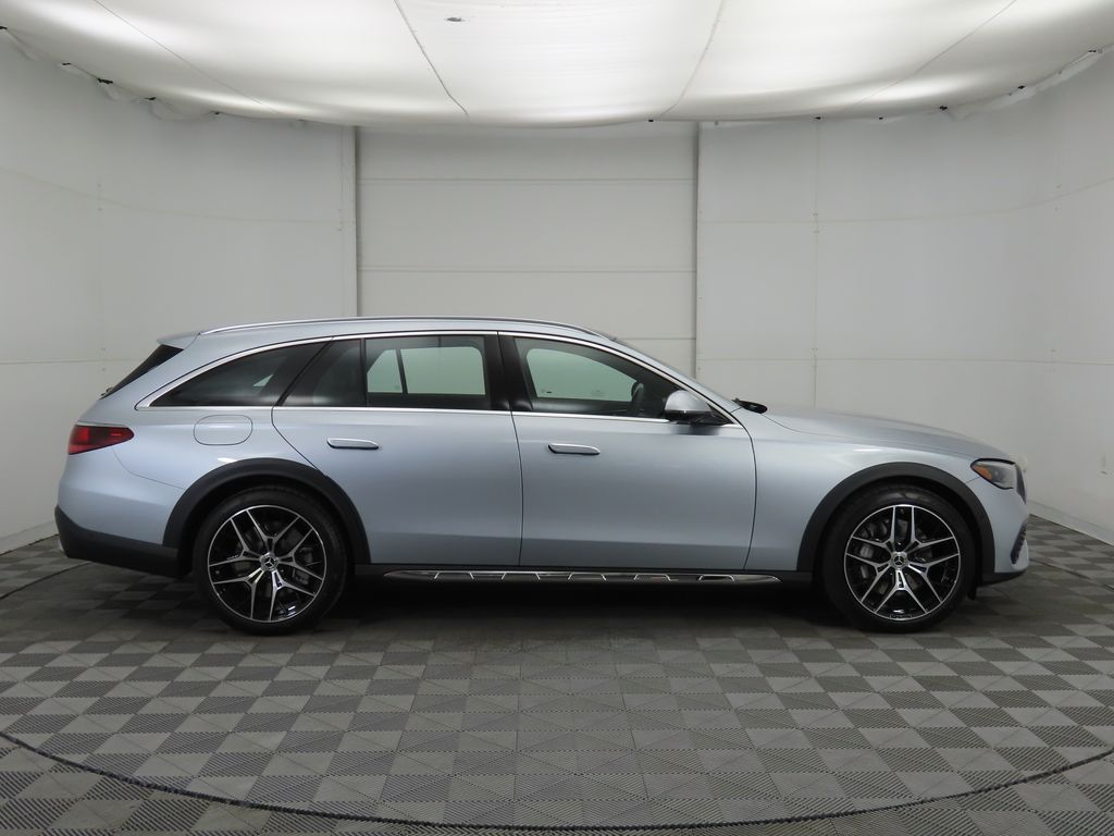 Thumbnail: 2026 Mercedes-Benz E-Class - 4