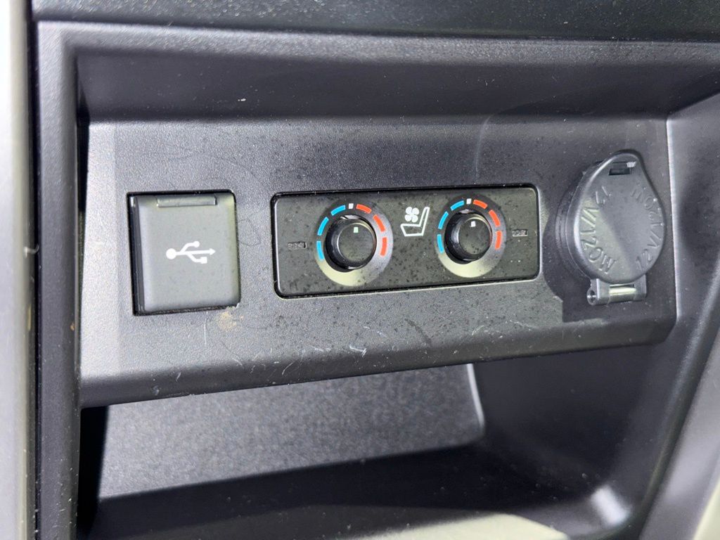 Thumbnail: 2022 Toyota 4Runner - 31