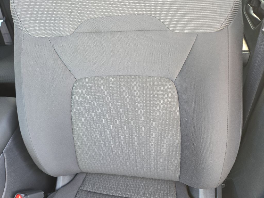 2026 Nissan Kicks S - 8