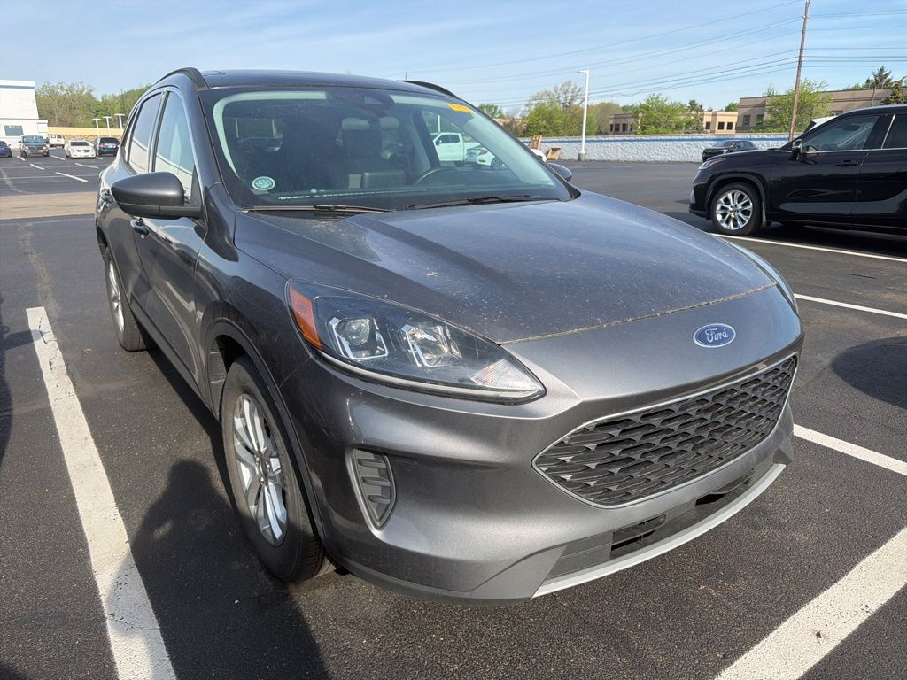 Thumbnail: 2021 Ford Escape - 4