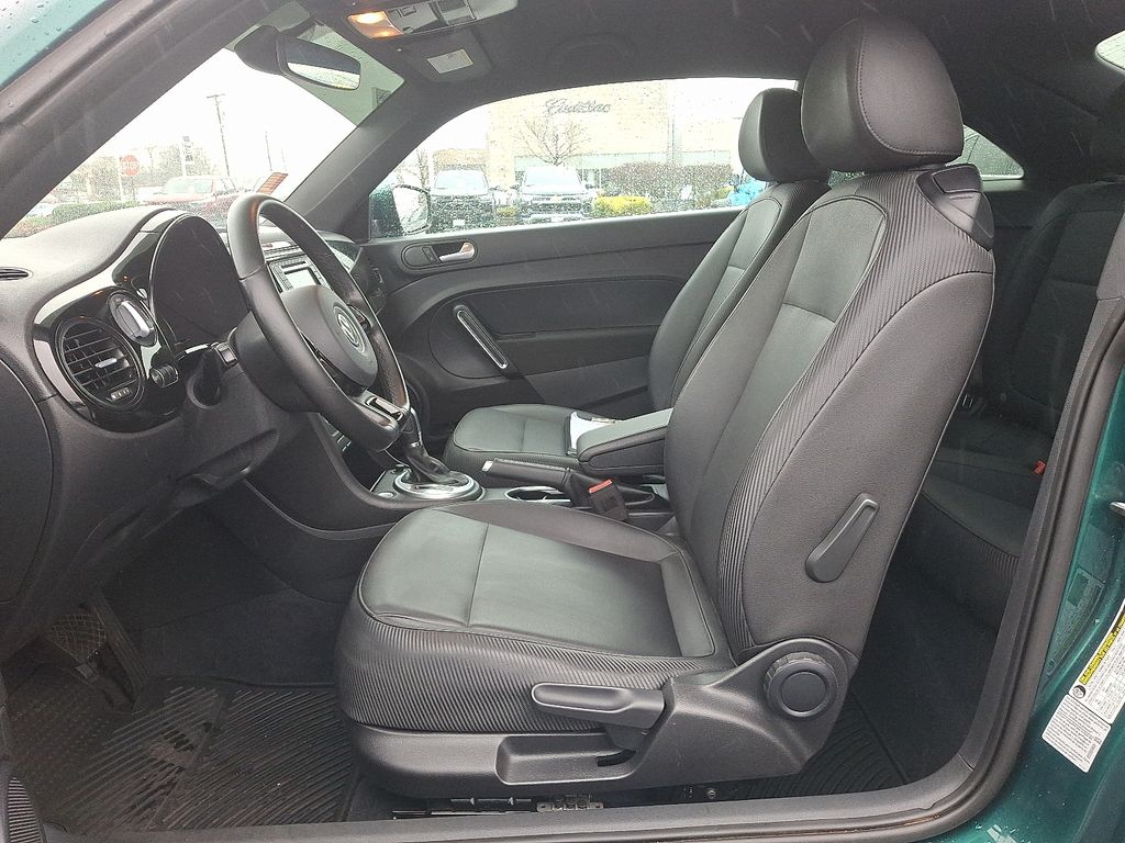 Thumbnail: 2018 Volkswagen Beetle - 13