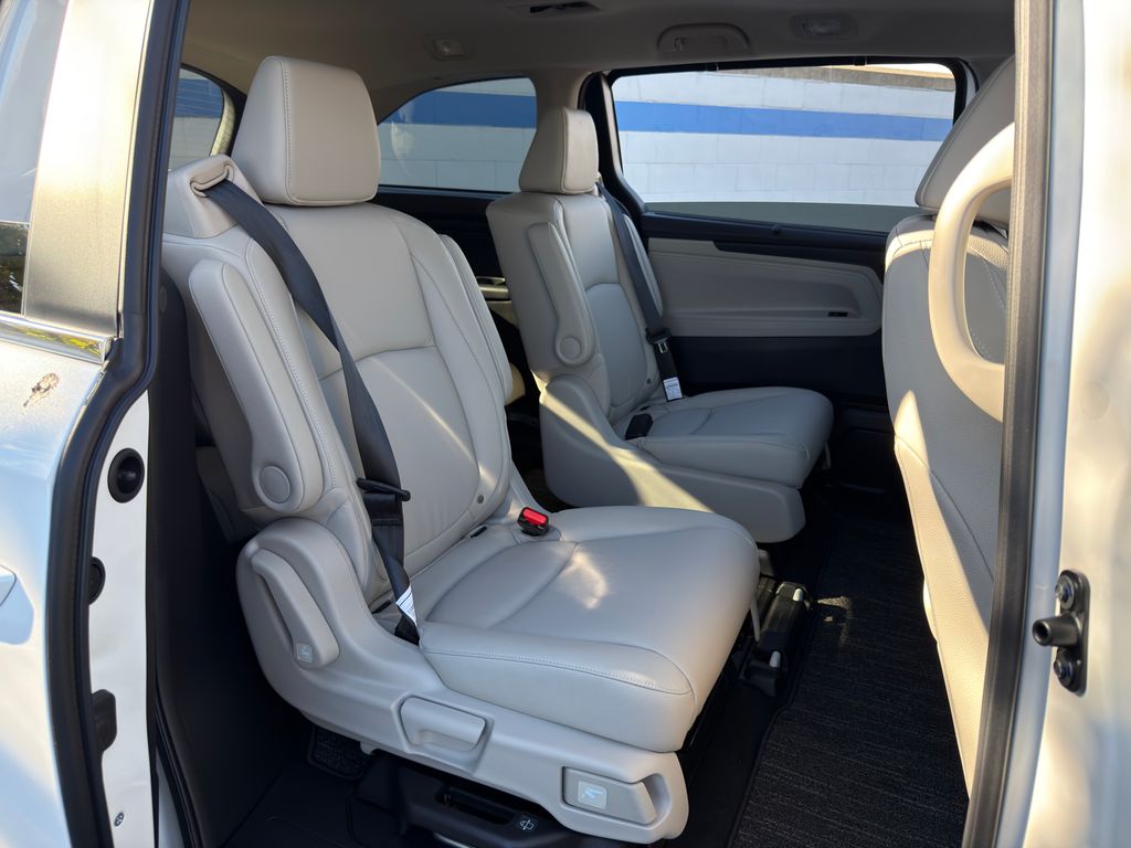 Thumbnail: 2026 Honda Odyssey - 25