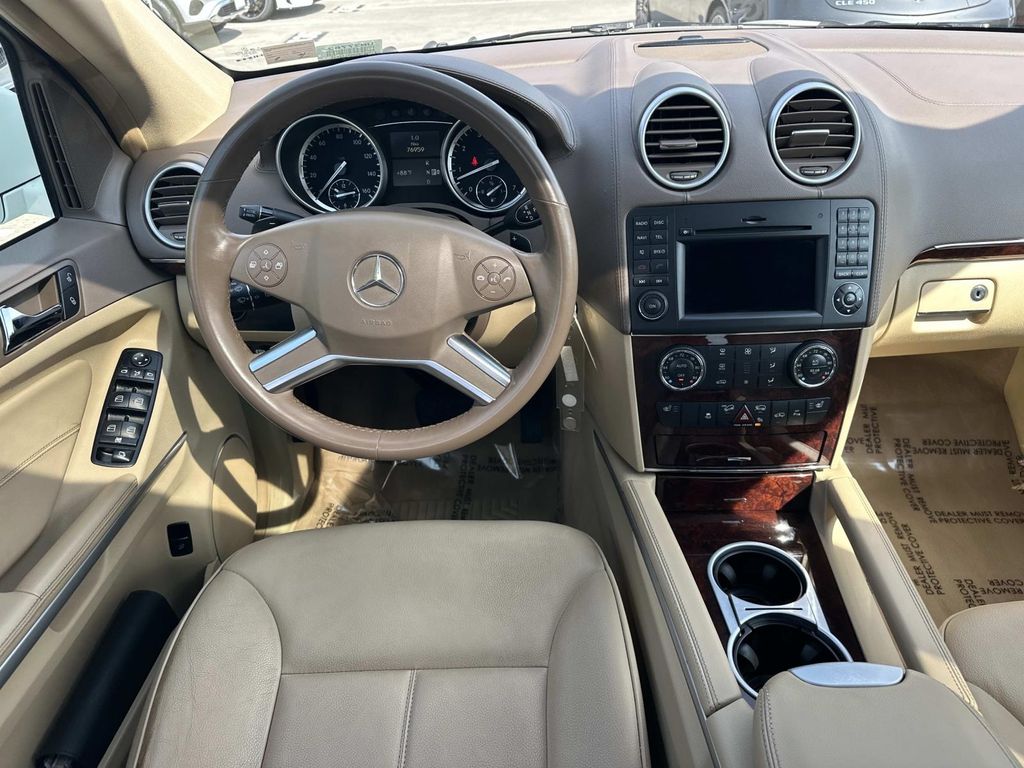 Thumbnail: 2012 Mercedes-Benz GL-Class - 19