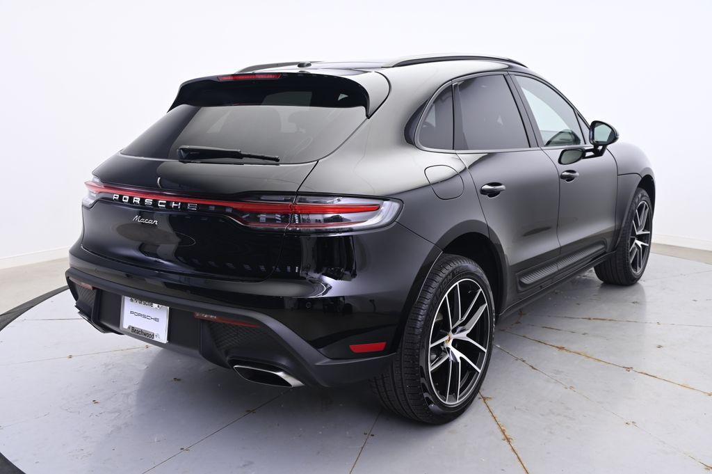 Thumbnail: 2025 Porsche Macan - 7
