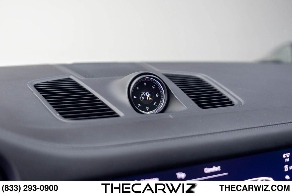 2023 Porsche Cayenne Coup Turbo - Photo 52