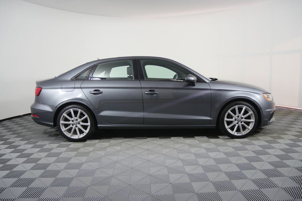 Thumbnail: 2016 Audi A3 - 2