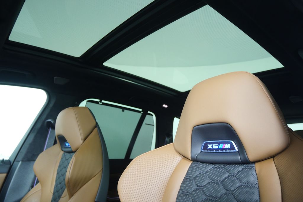 Thumbnail: 2026 BMW X5 - 12