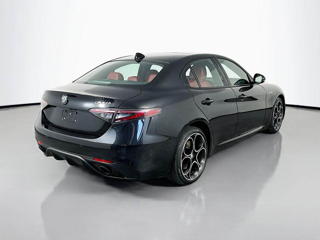 Alfa RomeoGiulia7