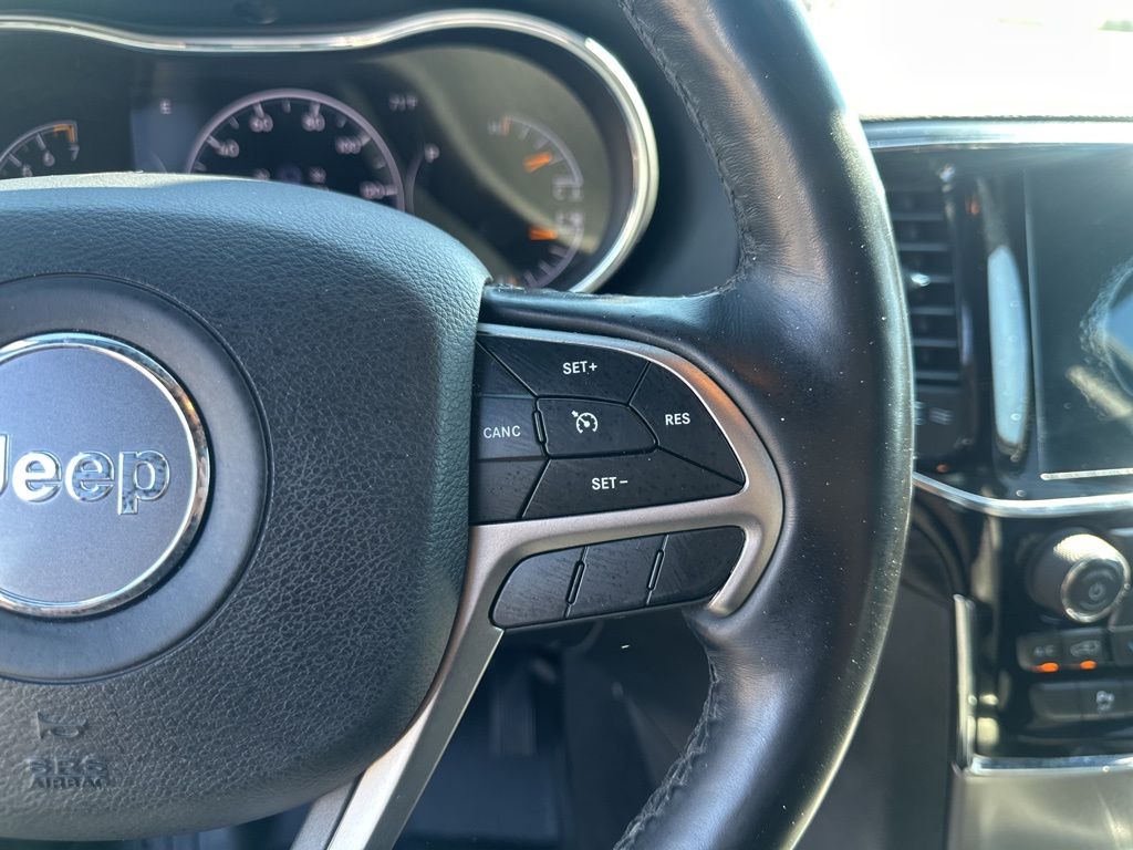 Used Car 2020 Jeep Grand Cherokee  Altitude For Sale Under $25,000 In Austin, Texas