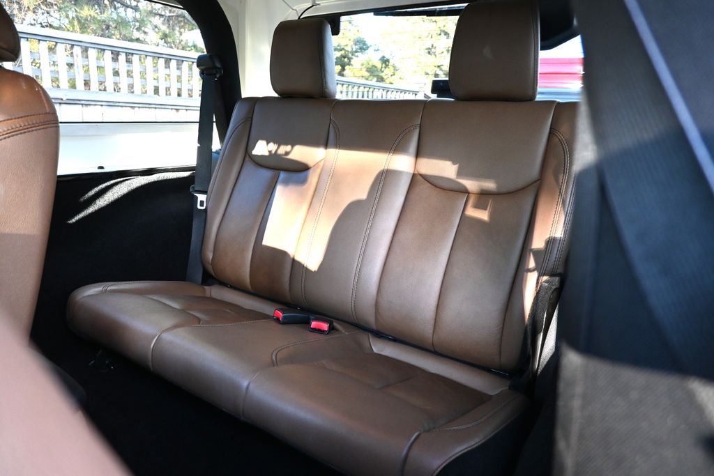 Thumbnail: 2014 Jeep Wrangler - 10