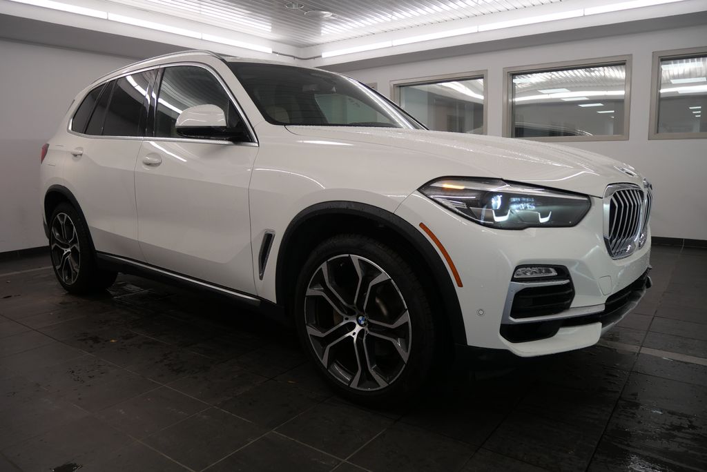 2021 BMW X5 sDrive40i 8