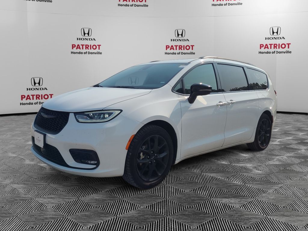  2025 Chrysler Pacifica Limited FWD   