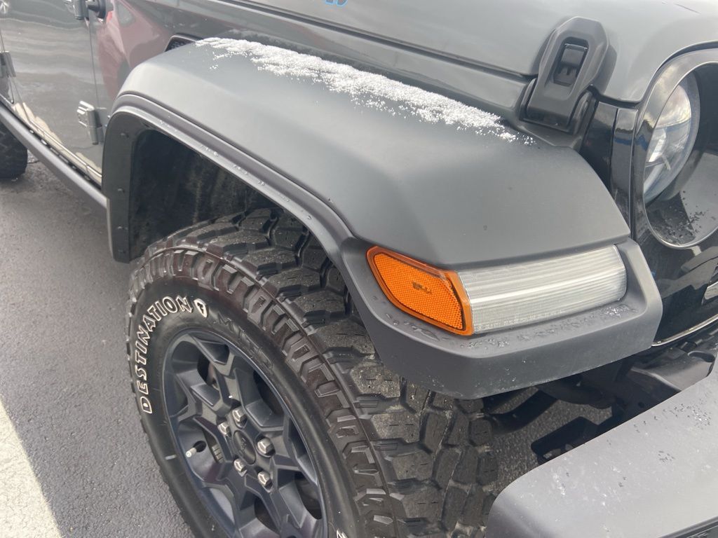 Thumbnail: 2023 Jeep Wrangler - 19