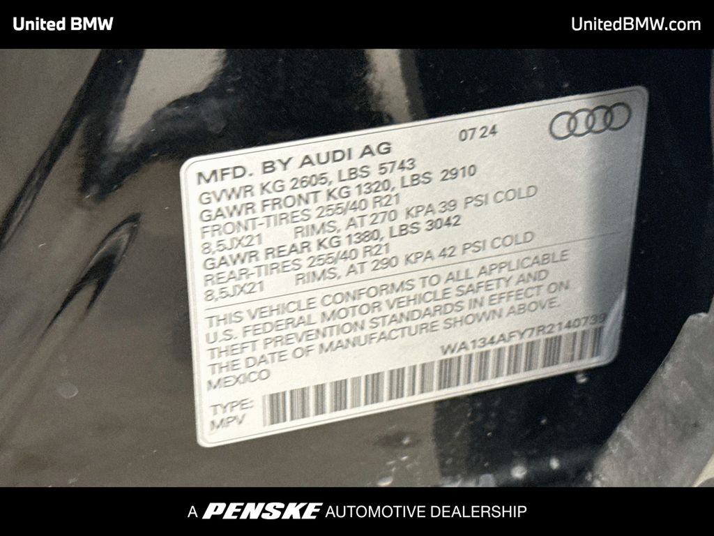 Thumbnail: 2024 Audi SQ5 - 22